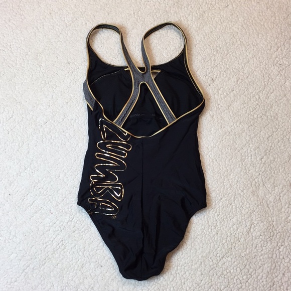 Speedo one-piece w key hole and X back - Picture 3 of 6